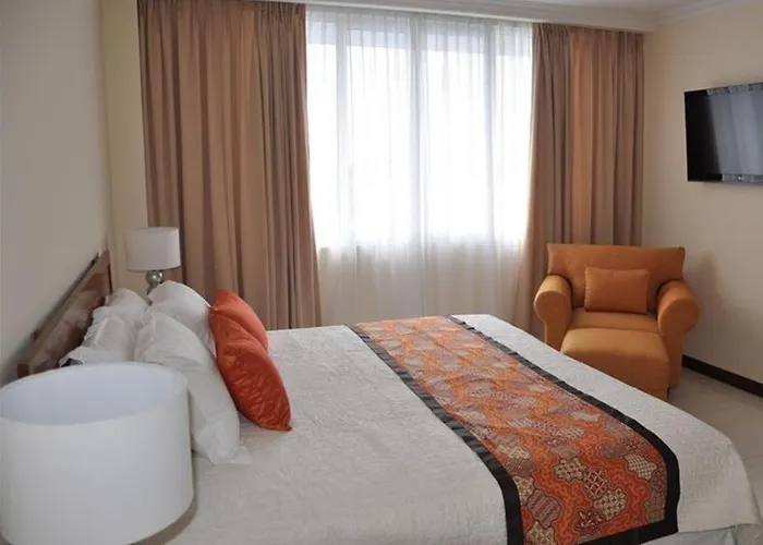 Dermaga Keluarga Hotel